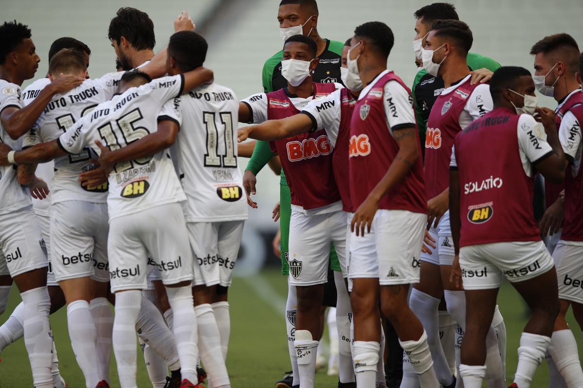 Fotos do jogo entre Ceará e Atlético, que terminou empatado por 2 a 2
