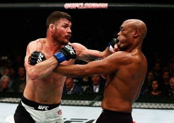 Spider voltou ao UFC com revés. Brasileiro chegou a derrubar Bisping com uma joelhada, achou que tinha vencido por nocaute, mas round havia encerrado. No fim, brasileiro acabou perdendo luta por pontos