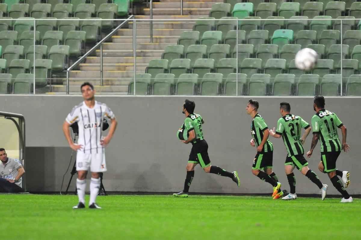 Amrica e Figueirense se enfrentaram, no Independncia, pela 16 rodada da Srie B do Brasileiro