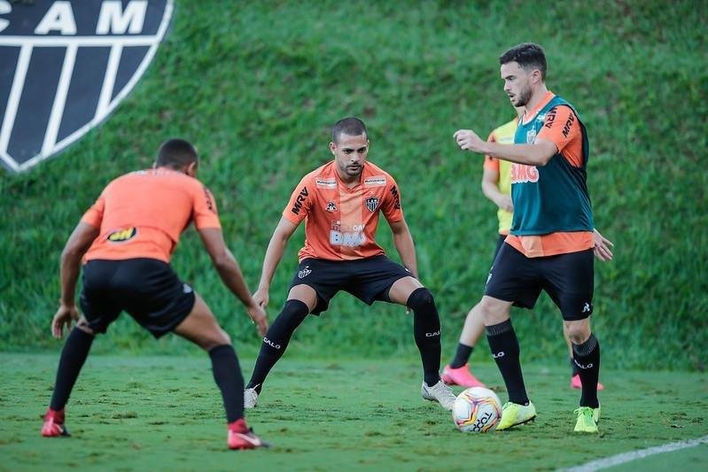 Clayton - Valor de mercado em 27/11/2019: 800 mil euros. Valor de mercado em 08/04/2020: 650 mil euros.