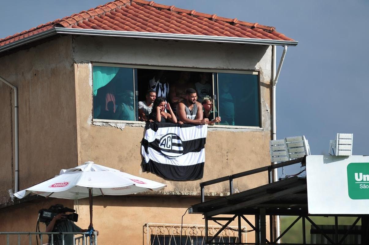 Fotos do jogo entre Athletic x Atltico, pelo Campeonato Mineiro