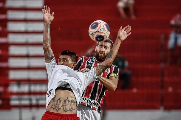 Equipes se enfrentaram pela sétima rodada do Campeonato Pernambucano no estádio do Arruda