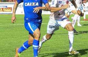 Fotos da vitria do Cruzeiro sobre o Amrica, em Tefilo Otoni, pelo Campeonato Mineiro