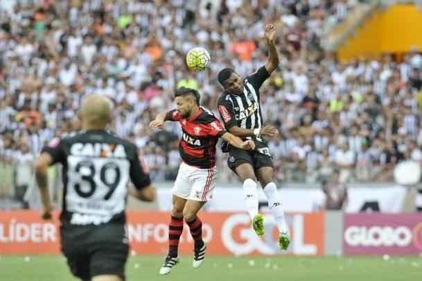 Fotos do jogo entre Atltico e Flamengo no Mineiro