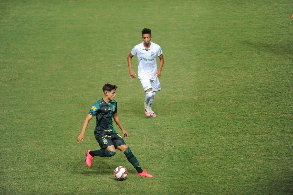Fotos da vitria da Caldense sobre o Amrica, por 1 a 0, no Independncia, em Belo Horizonte, pela quarta rodada do Campeonato Mineiro de 2021. Atacante Amarildo marcou o nico gol da partida,