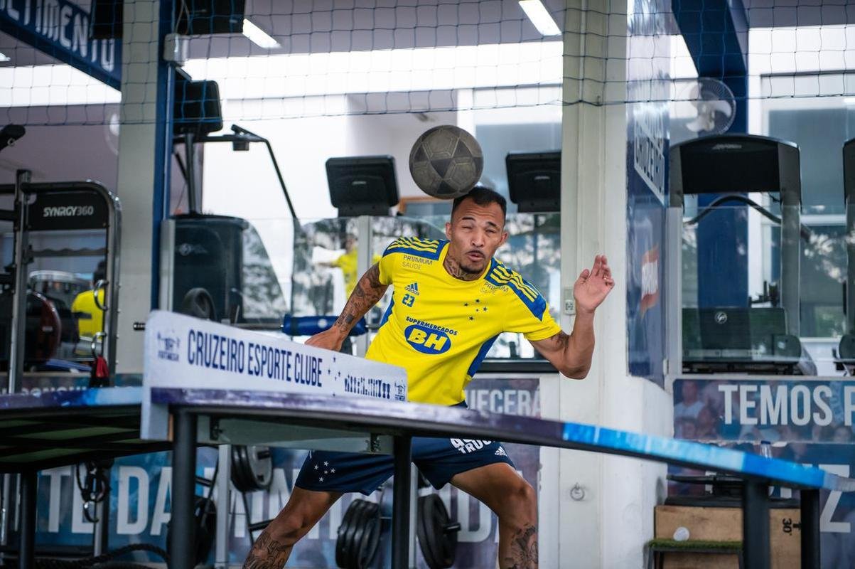 Fotos do treino do Cruzeiro desta segunda-feira (18/10)