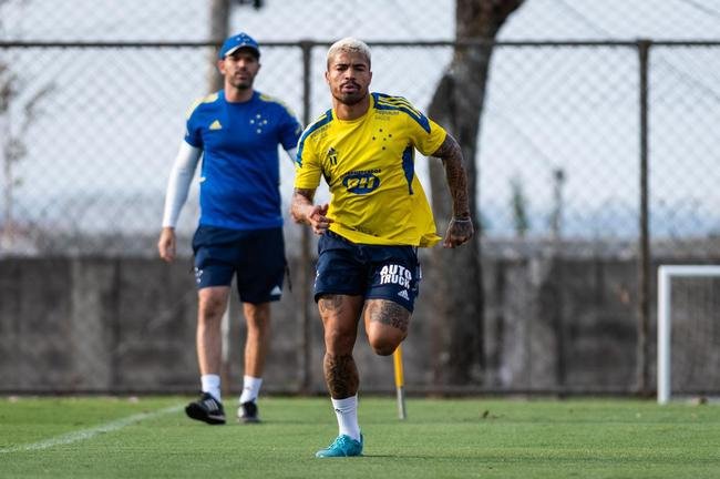 Fotos do treino do Cruzeiro desta segunda-feira (27/9)