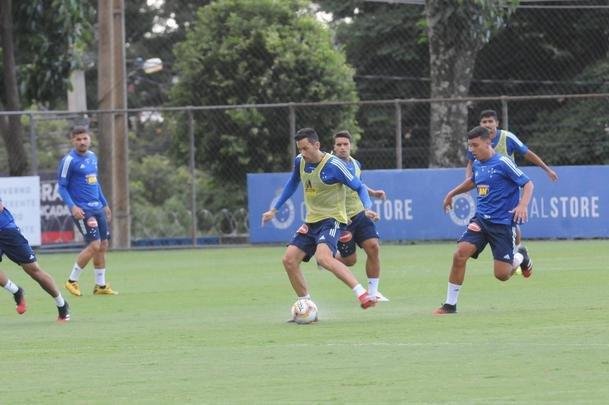 Fotos do treino do Cruzeiro desta quinta-feira, na Toca da Raposa II (crdito: Juarez Rodrigues/EM D.A Press)