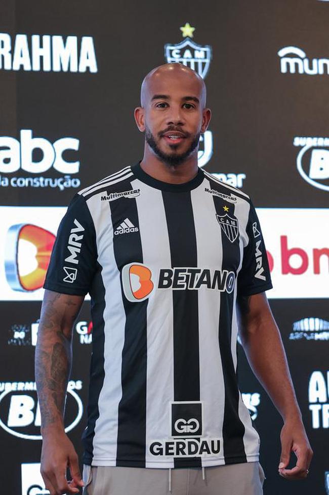 Veja fotos da apresentação de Patrick no Atlético