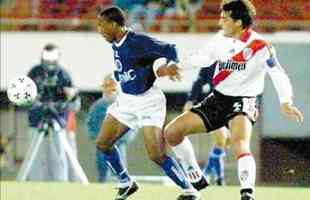 O sétimo título internacional do Cruzeiro foi a Recopa Sul-Americana de 1998. A decisão com o River Plate foi realizada em 1999. O time celeste venceu a ida, por 2 a 0, no Miineirão, e a volta, por 3 a 0, no Monumental de Núñez, em Buenos Aires.