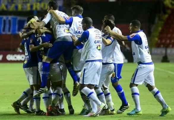 Imagens do jogo entre Sport e Cruzeiro na Ilha do Retiro
