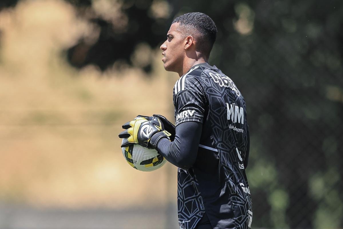 Fotos do treino do Atltico, que teve Hulk em campo 
