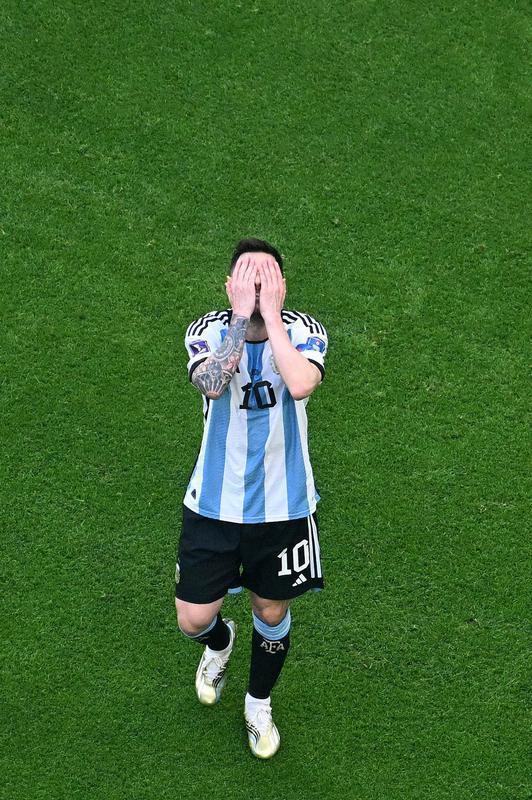 Argentina perdeu por 2 a 1, de virada, para a Arbia Saudita na estreia da Copa do Mundo