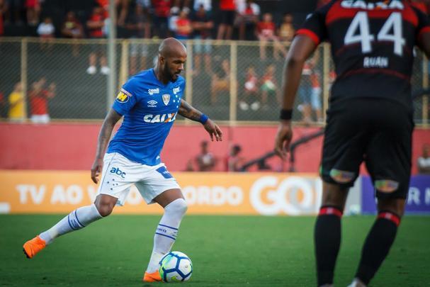 Cruzeiro empatou com Vitória no Barradão, em Salvador, por 1 a 1, pela 17ª rodada do Brasileiro