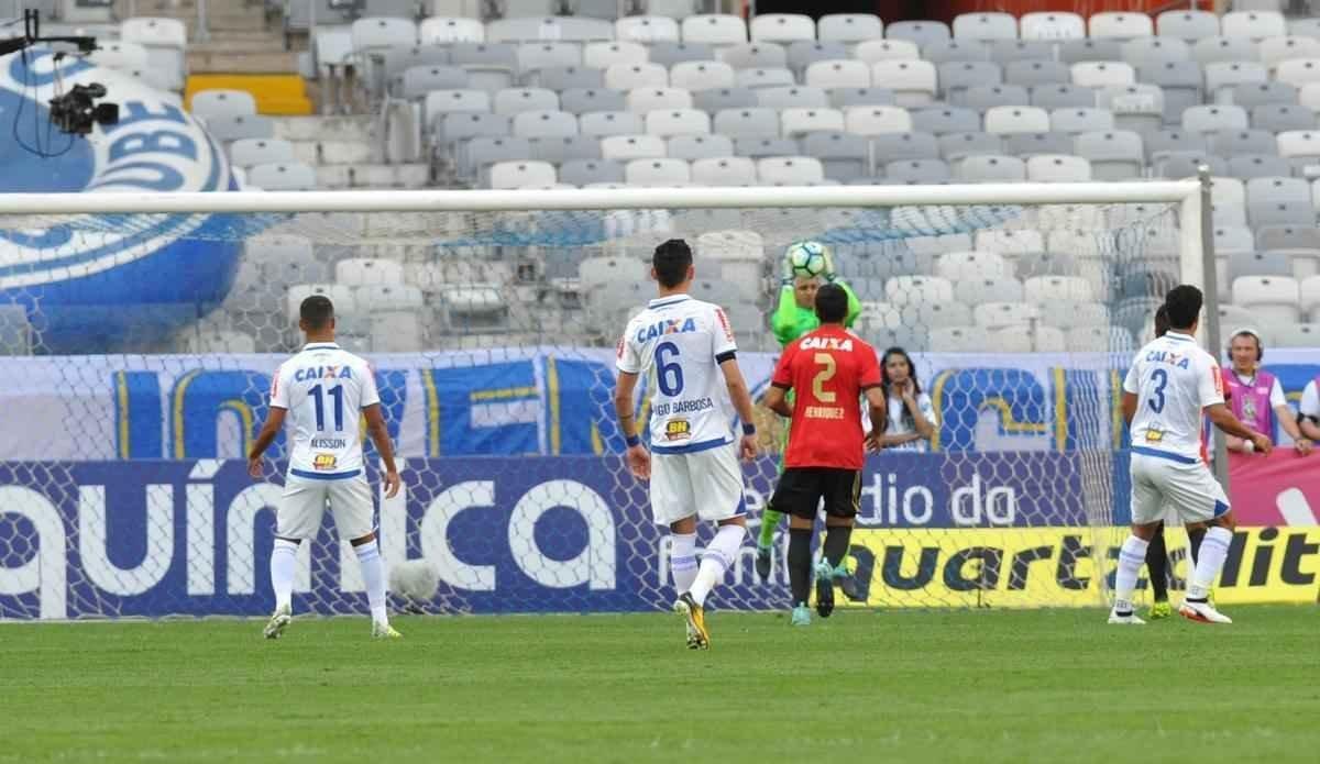Imagens da partida entre Cruzeiro e Sport, duelo vlido pela 21 rodada da Srie A do Campeonato Brasileiro