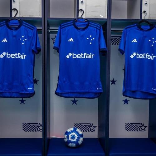 Casa de apostas britânica, a Betfair foi anunciada em 28 de janeiro como a nova patrocinadora máster do Cruzeiro para 2023