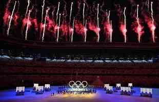 Imagens da cerimnia de abertura dos Jogos Olmpicos de 2020, no Estdio Olmpico de Tquio 