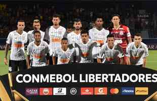 Fase 2: US$ 500 mil - Corinthians - Na foto, o Corinthians, eliminado nesta etapa da competio em 2020
