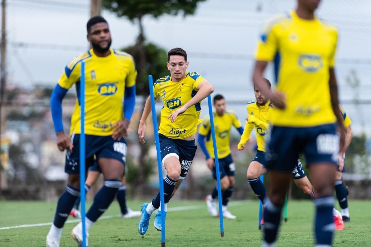 Fotos do treino do Cruzeiro nesta quarta-feira (20/10) na Toca II