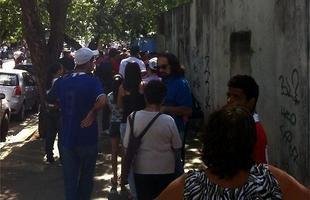 Imagens da fila de cruzeirenses por ingressos no Barro Preto