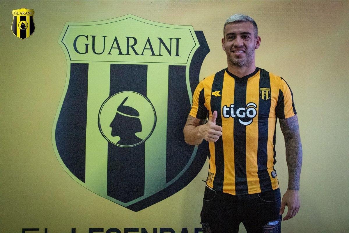 Jos Ariel Nez, atacante (Guaran-PAR)