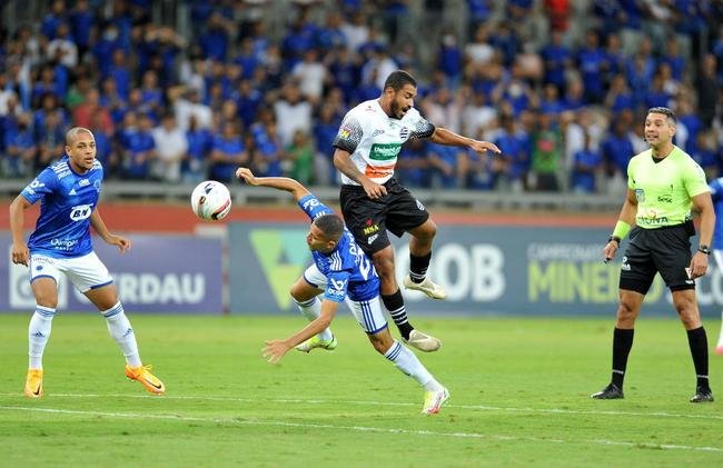 Fotos do jogo de ida da semifinal do Campeonato Mineiro, entre Cruzeiro e Athletic, no Mineiro