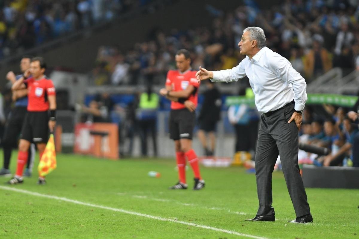 Fotos da vitria do Brasil sobre a Argentina, por 2 a 0, no Mineiro, pela semifinal da Copa Amrica; Gabriel Jesus e Firmino marcaram os gols da seleo em BH
