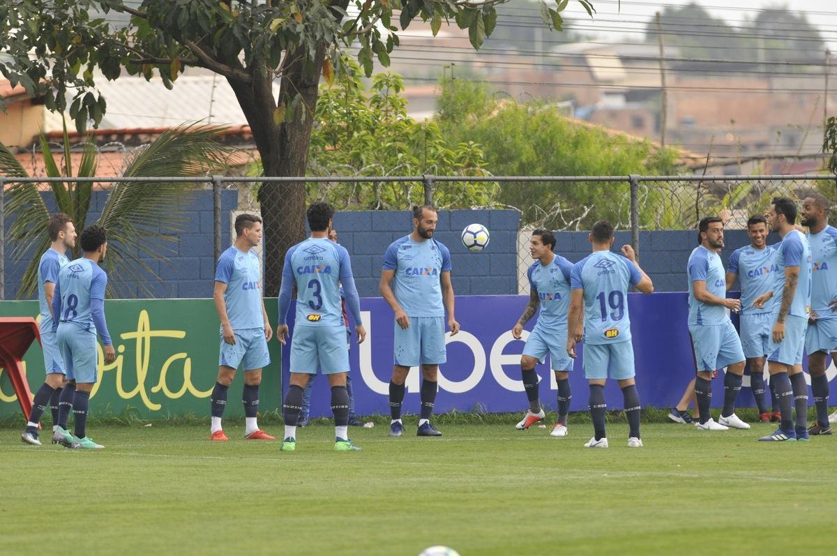 Imagens do treino do Cruzeiro antes do segundo duelo da final da Copa do Brasil, contra o Corinthians, em So Paulo