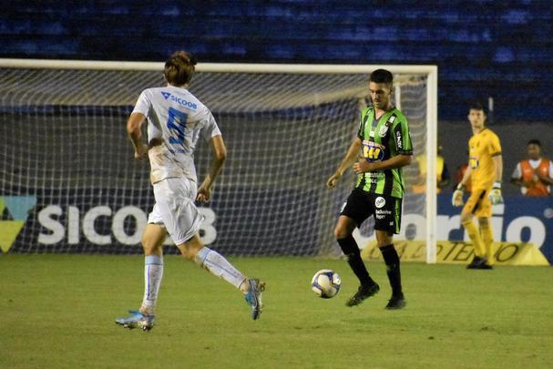 América vence Londrina fora de casa e mantém sonho do acesso