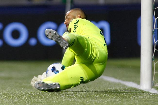 Palmeiras derrotou o Atlético por 6 a 5 nos pênaltis, depois de empate por 0 a 0 no tempo regulamentar, e se classificou às semifinais da Copa Libertadores