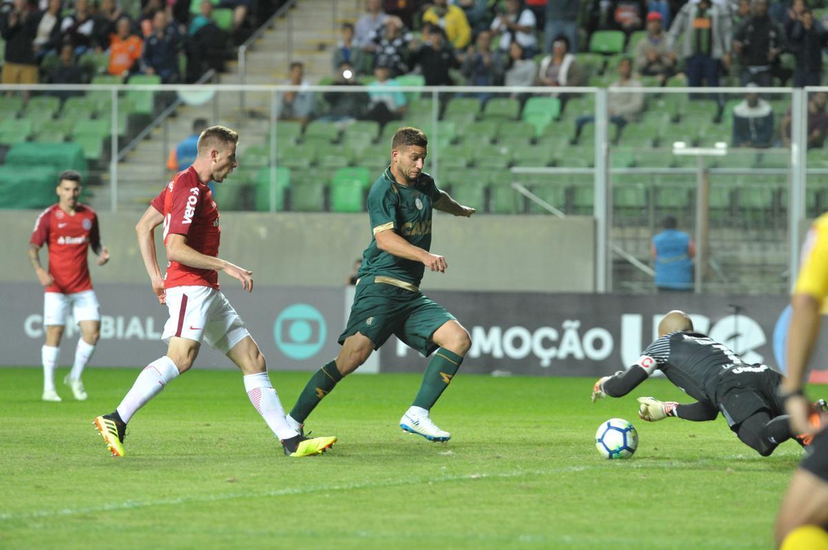 Fotos do jogo entre Amrica e Internacional, no Independncia, pela 15 rodada do Campeonato Brasileiro