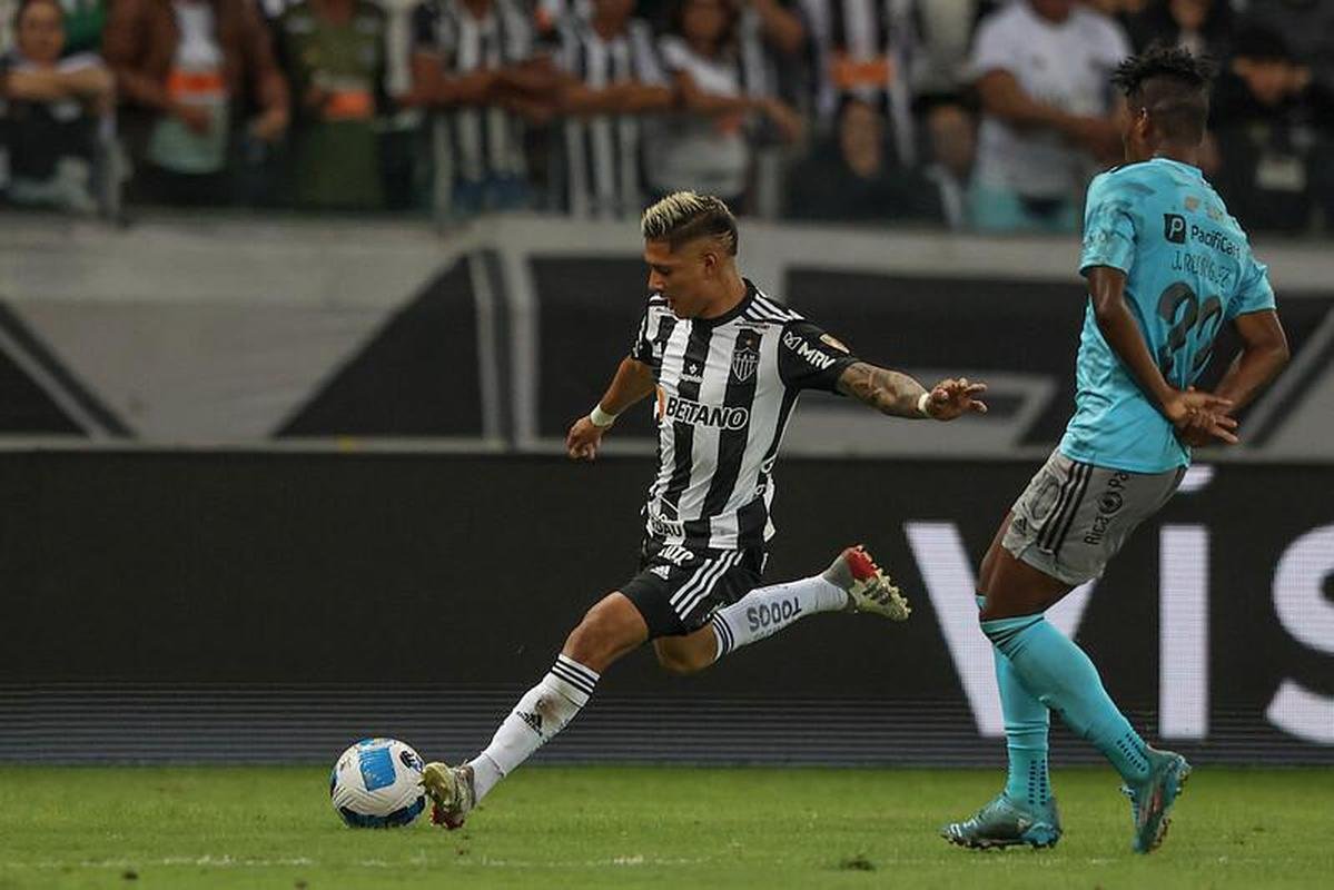 Melhor meia: Zaracho, do Atltico