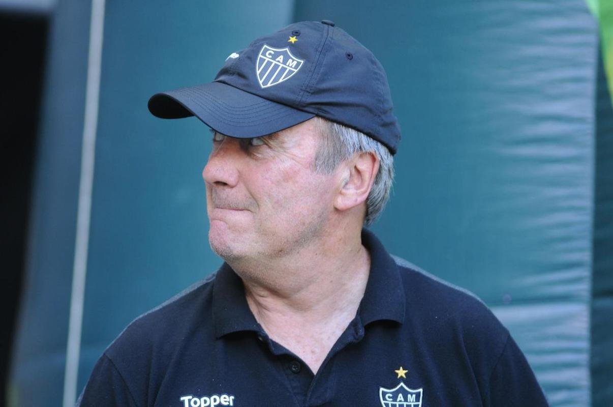 Levir Culpi - terceiro tcnico que mais vezes dirigiu o Atltico, 68 anos: 