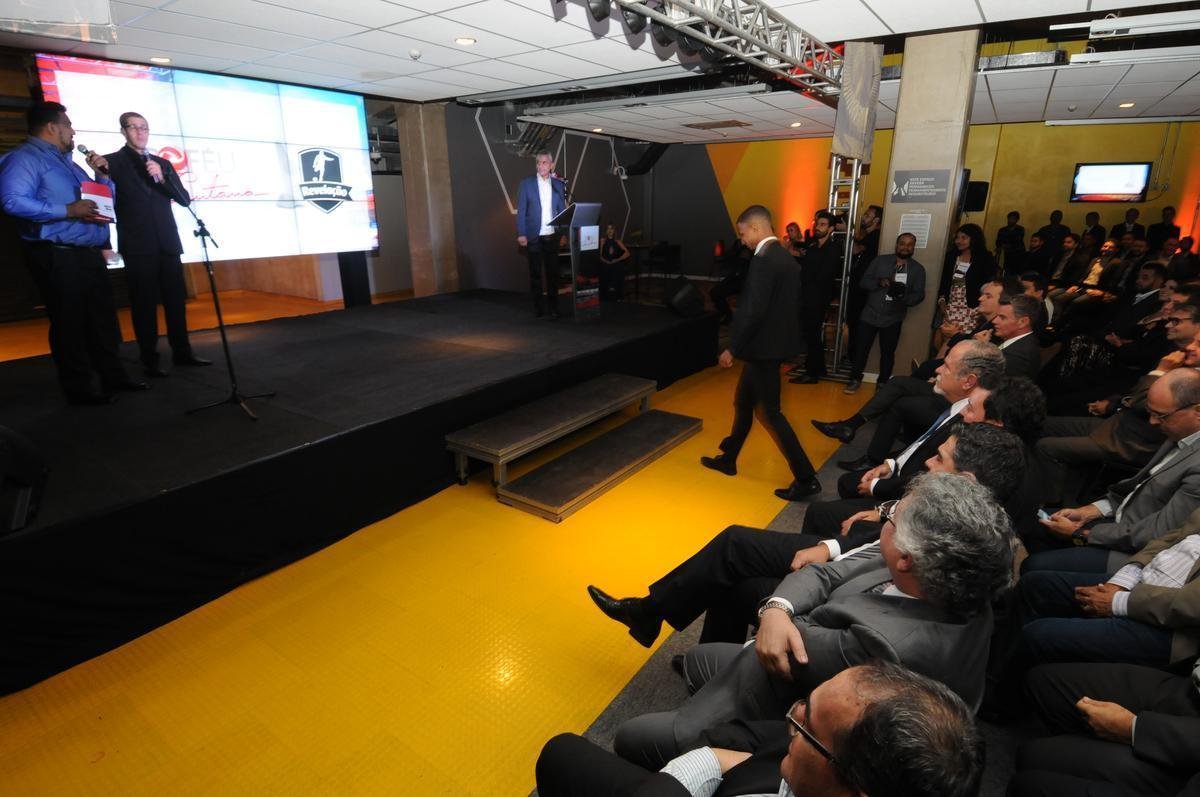 Trofu Tel Santana teve a 17 edio e premiou destaques do esporte mineiro em cerimnia no Mineiro