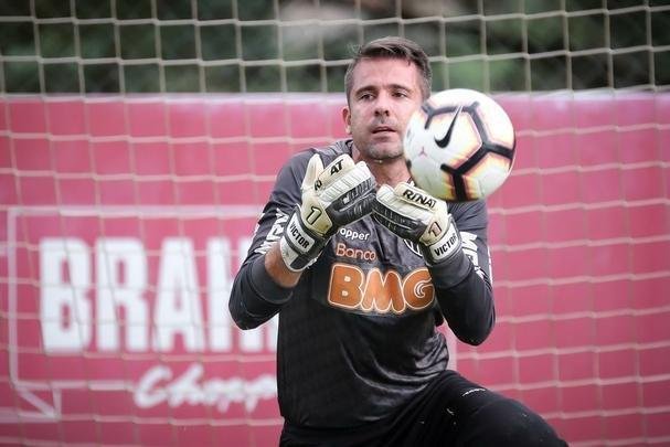 Em busca de reação na Libertadores, Atlético treinou na tarde deste domingo, na Cidade do Galo, antes de viagem para Montevidéu, local da partida contra Nacional
