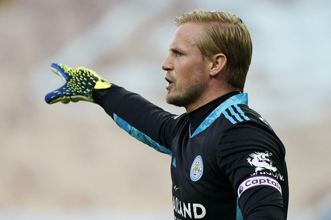 Kasper Schmeichel, do Leicester-ING, foi o 4º com mais minutos em campo em 2021: 6540. Ele participou de 72 jogos.