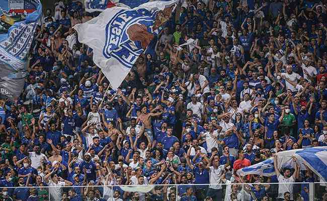 Torcedor do Cruzeiro voltar ao Horto para compromisso diante do Grmio