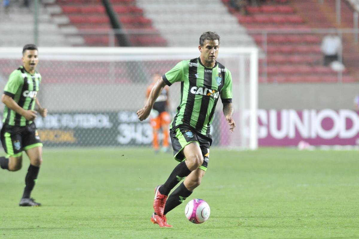 Amrica e Patrocinense se enfrentaram, no Independncia, pela primeira rodada do Campeonato Mineiro