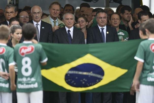 Presidente Michel Temer e demais autoridades no velório coletivo das vítimas do acidente aéreo da Chapecoense, que resultou na morte de 71 pessoas, entre jogadores, dirigentes, comissão técnica e jornalistas