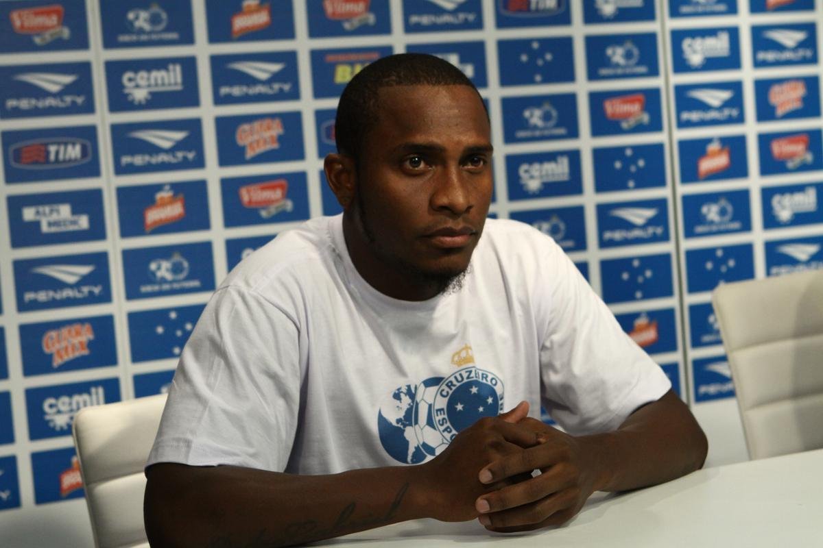 Willians, volante, 34 anos, seu ltimo clube foi o Goytacaz, do Rio de Janeiro
