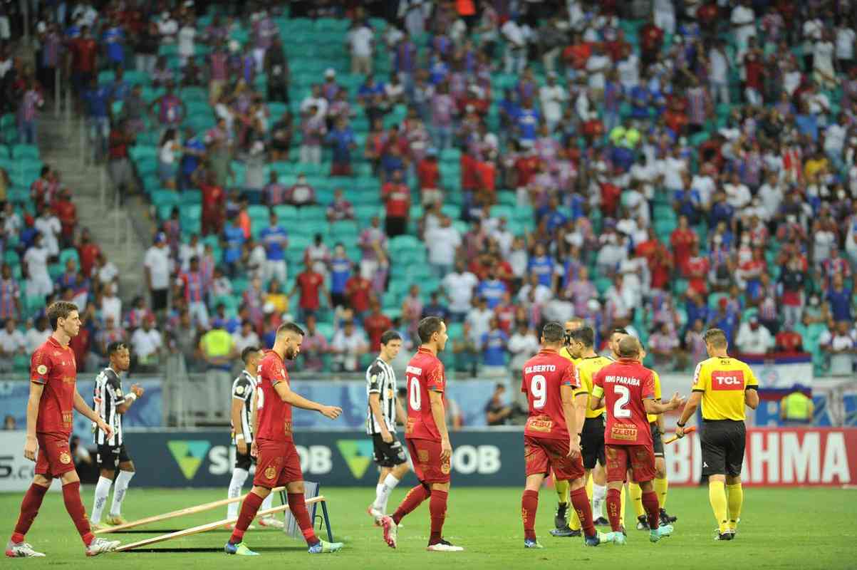 Fotos do jogo entre Bahia e Atltico, na Fonte Nova, em Salvador, pela 32 rodada do Campeonato Brasileiro