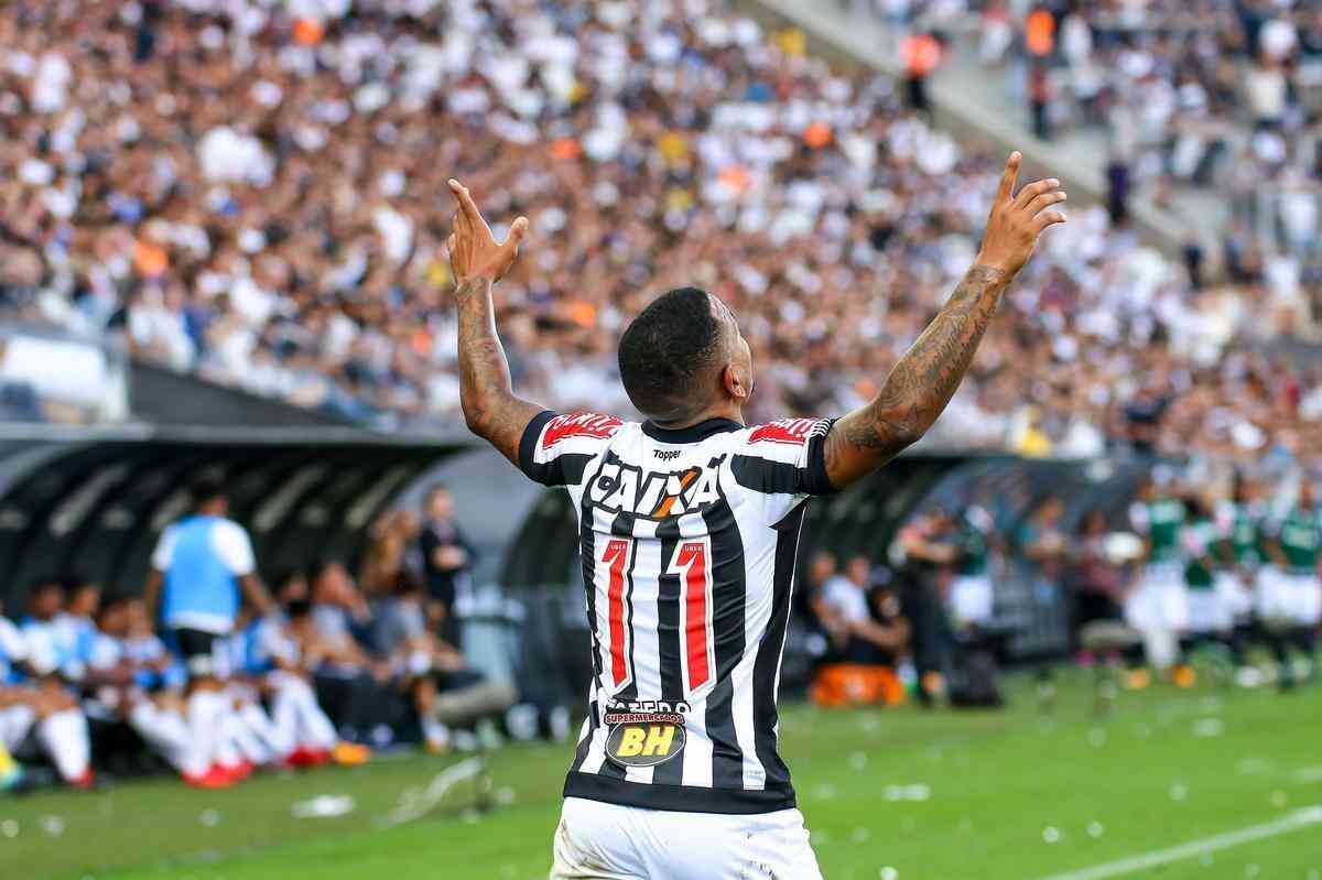 Galo empatou com Corinthians por 2 a 2, em Itaquera, e ficou mais distante da Copa Libertadores