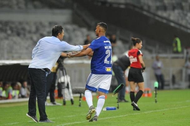 Welinton marcou o segundo gol da vitria do Cruzeiro sobre o Boa Esporte
