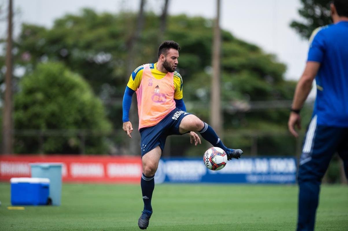 Fotos do treino do Cruzeiro desta segunda-feira (18/10)