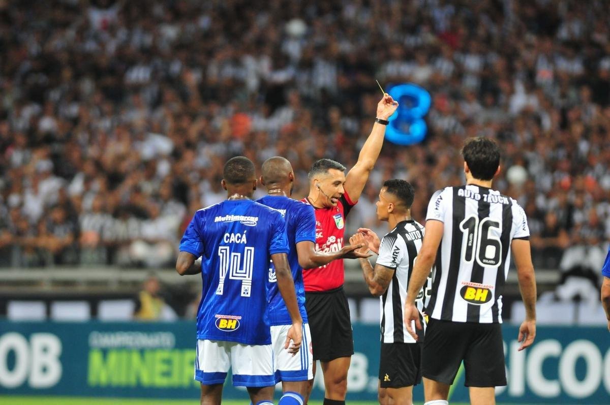 Imagens do clssico mineiro entre Atltico e Cruzeiro 