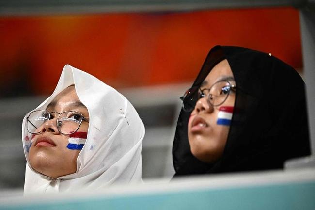 Os torcedores no duelo entre Holanda e Estados Unidos, pelas oitavas de final da Copa do Mundo.