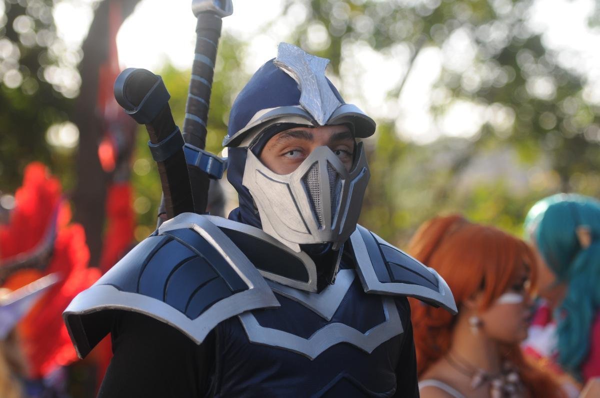 Equipes paiN Gaming e Team oNe duelam no Mineirinho para saber quem ser o vencedor do Campeonato Brasileiro de League of Legends (CBLoL), game de computador que virou febre no mundo inteiro. Durante o evento, o concurso de cosplay e uma das atraes, que chama a ateno dos fs.