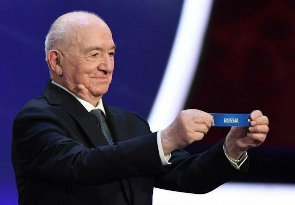 Sorteio em Moscou definiu os adversários da fase de grupos da Copa do Mundo da Rússia em 2018