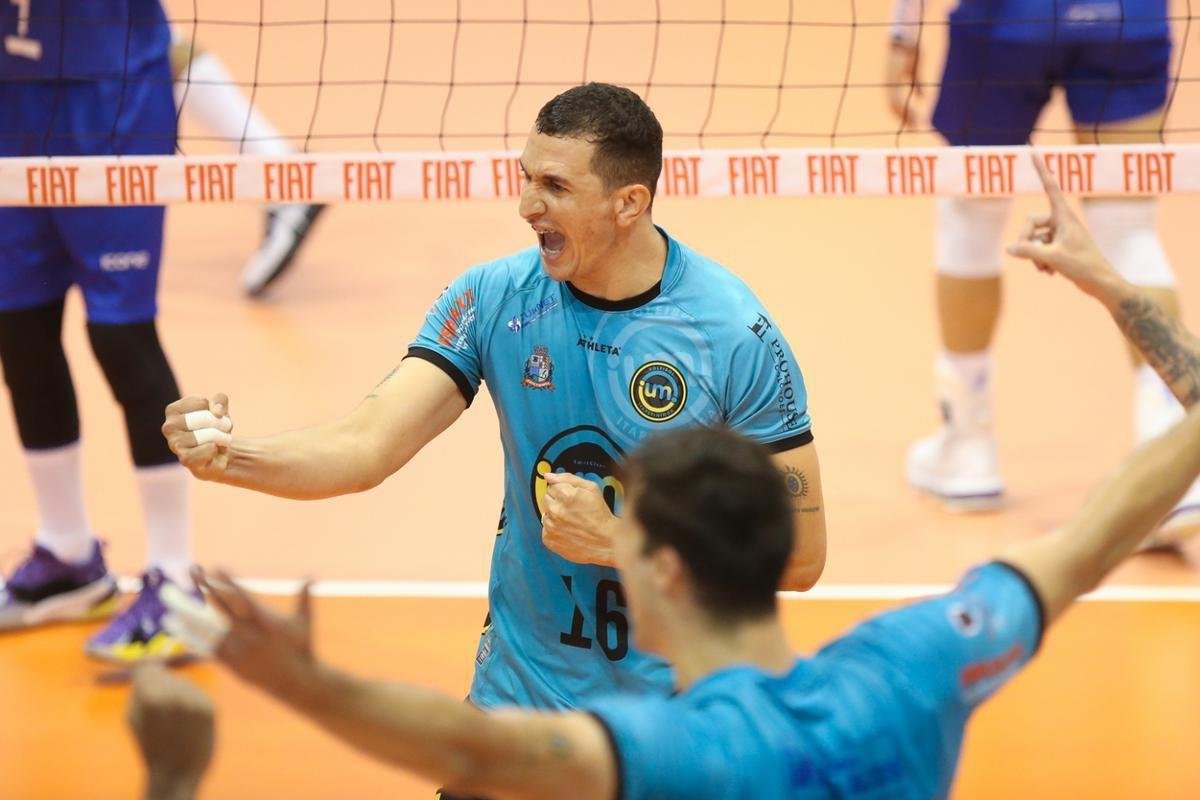 Minas abriu srie semifinal contra o Itapetininga com vitria por 3 a 0, em Saquarema