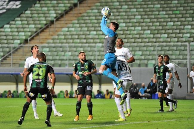 Fotos do jogo entre Amrica e Grmio, no Independncia, em Belo Horizonte, pela 32 rodada da Srie A do Brasileiro